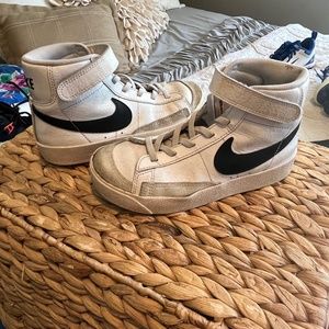 Nike blazers size 1
